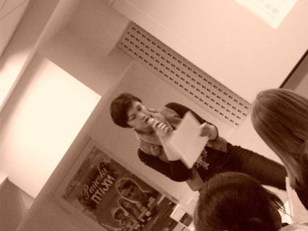 Оксана Васьків. 8 поеток. Книгарня "Є"